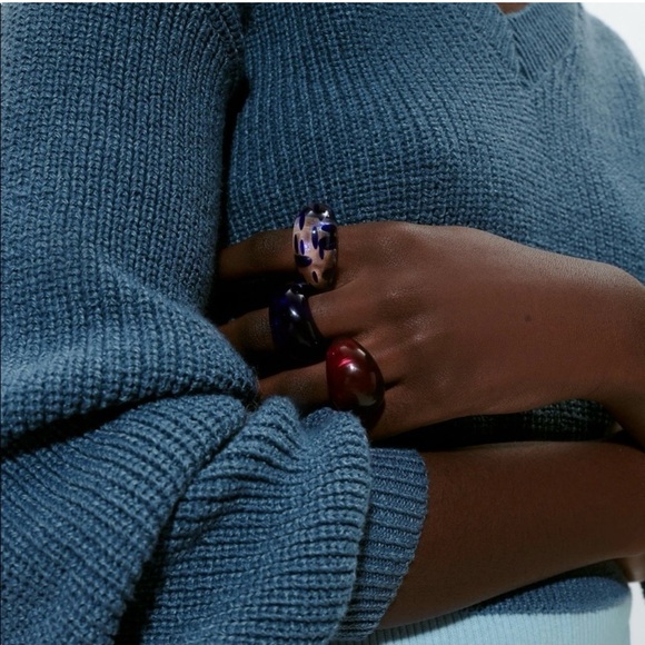 Zara Blue Glass Collection Ring. size medium - Picture 5 of 5